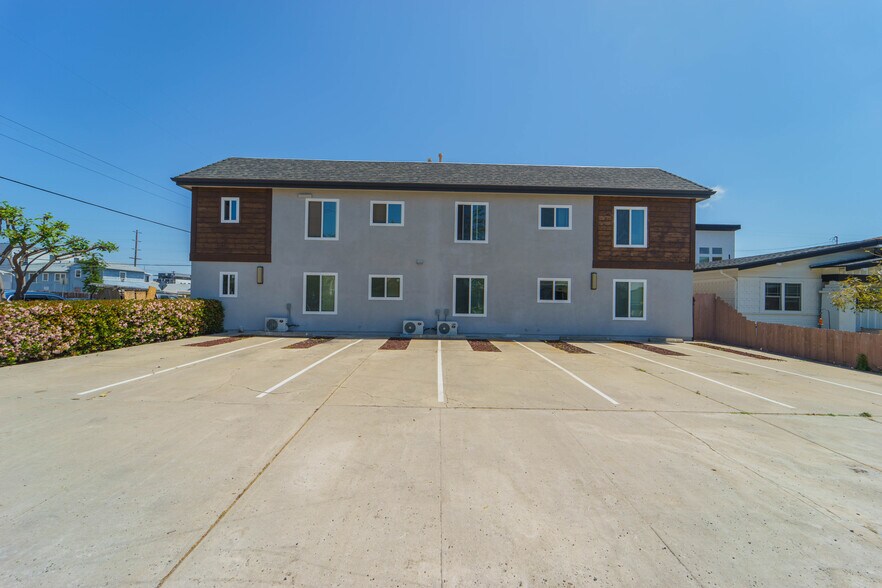 More Photos Of 3167 Landis St, San Diego Apartments For Sale