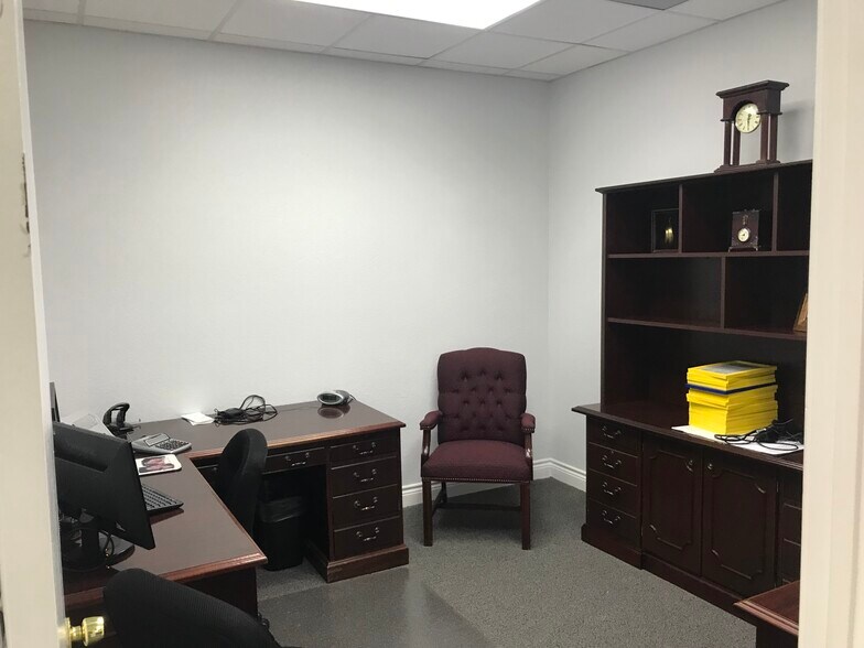 More Photos Of 310 N Main St, Keller Unknown For Lease