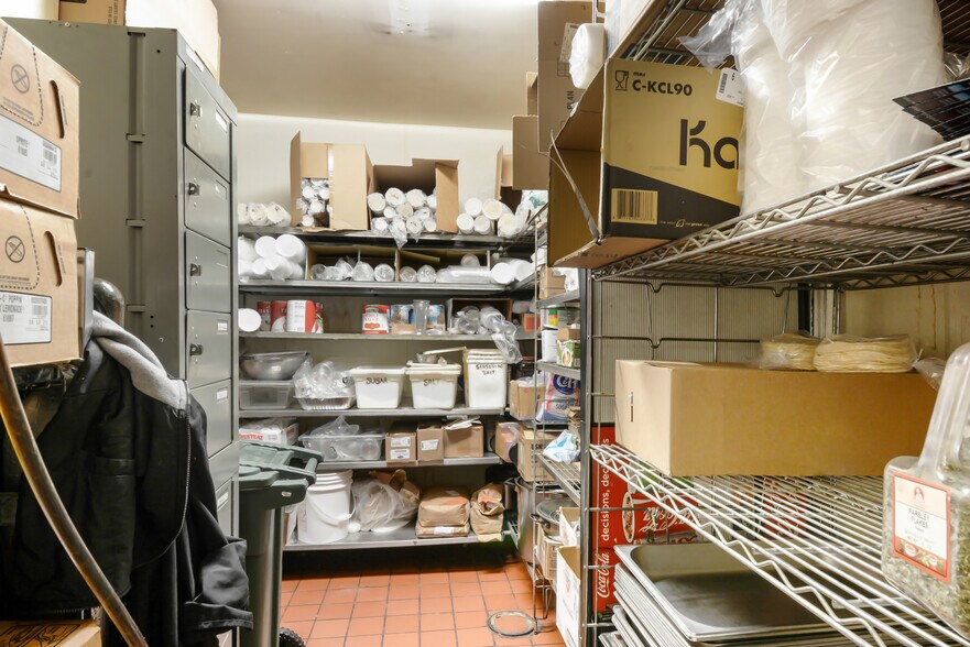 More Photos Of 142 N Mountain Ave, Ontario Restaurant For Sale