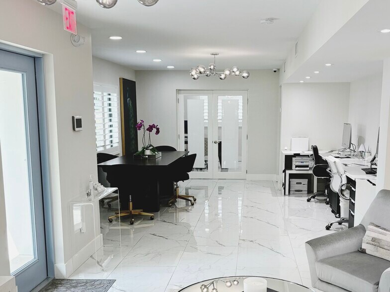 More Photos Of 301 SW 7th St, Fort Lauderdale Office For Sale