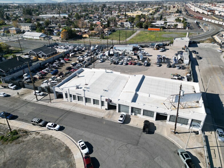 More Photos Of 274 N I, San Bernardino Service For Sale