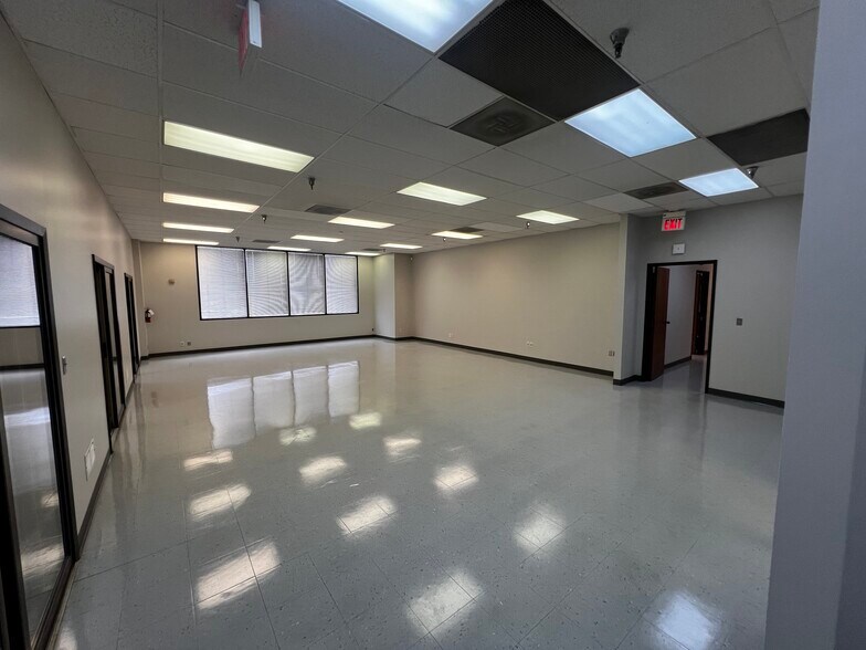 More Photos Of 8400 E Truman Rd, Kansas City Manufacturing For Sale