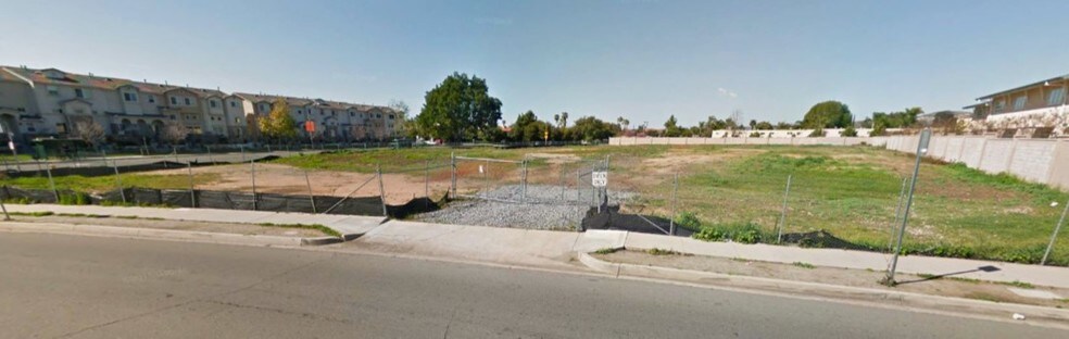 More Photos Of 395 Ballantyne St, El Cajon Land For Lease