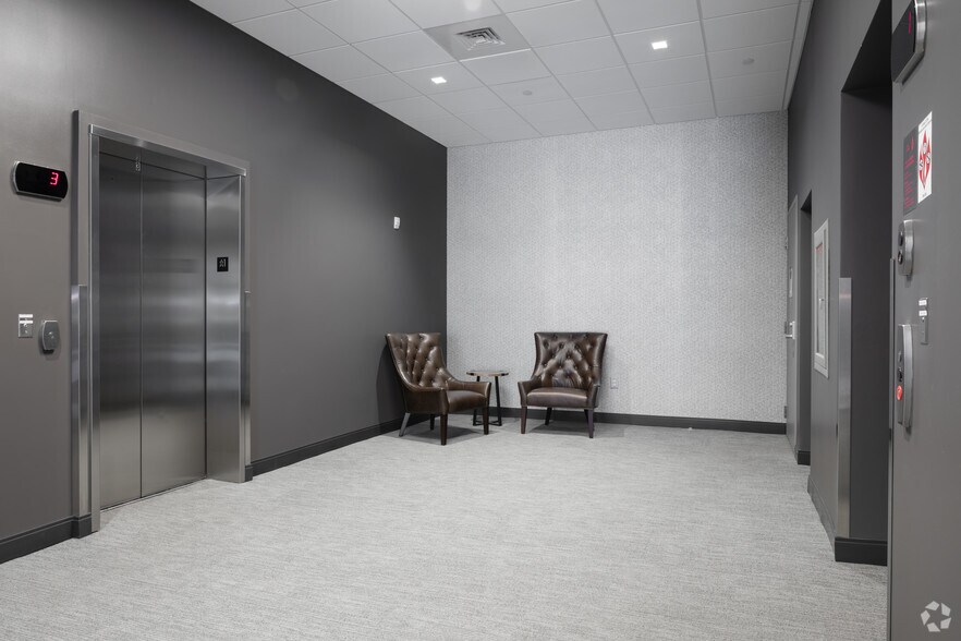 More Photos Of 900 S Broadway, Denver Office For Lease