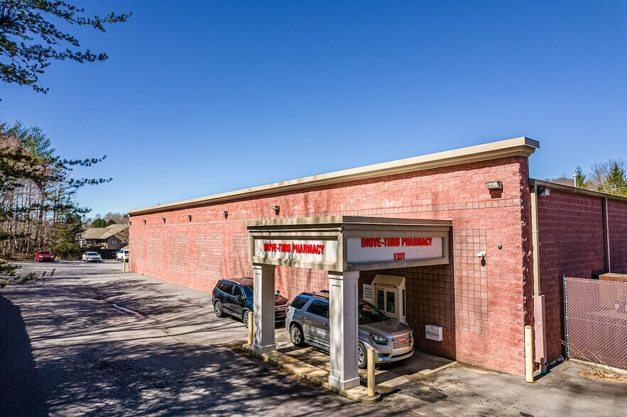 More Photos Of 425 W State St, Black Mountain Drugstore For Sale