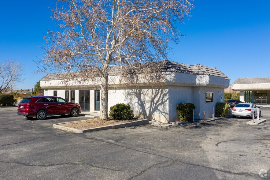 More Photos Of 40112-40134 170th St E, Palmdale Unknown For Lease