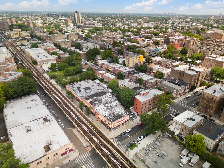 More Photos Of 2916 White Plains, Bronx General Retail For Sale