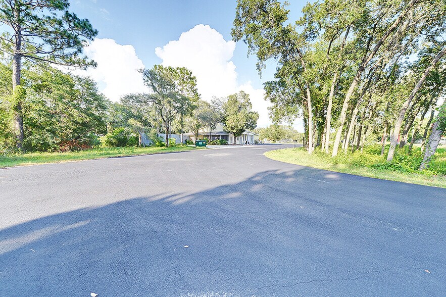 More Photos Of 6991 W Cardinal St, Homosassa Medical For Sale
