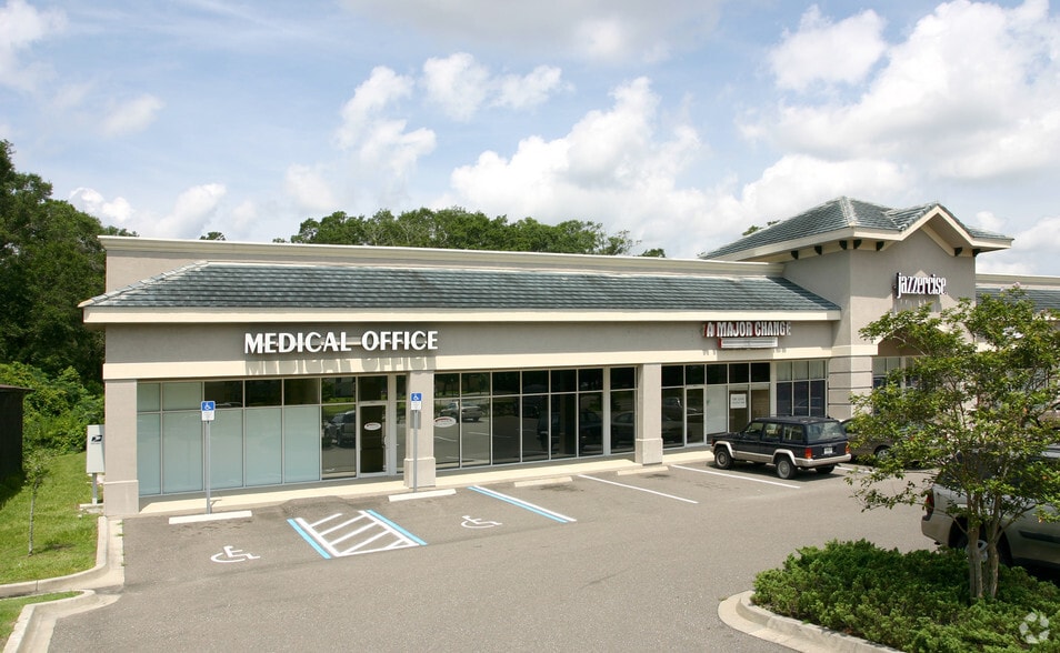 More Photos Of 1600 Park Ave, Orange Park Unknown For Lease