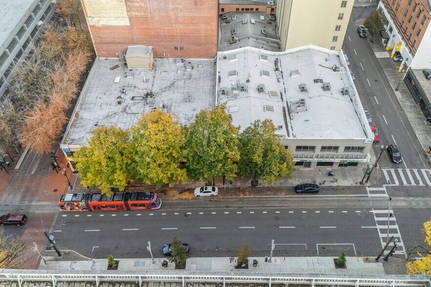 More Photos Of 822-838 SW 10th Ave, Portland Office For Sale