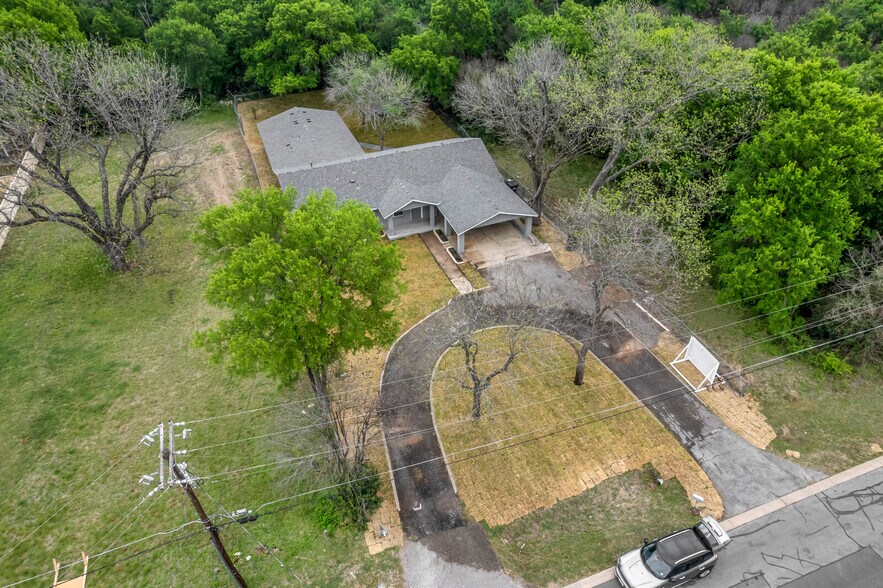 More Photos Of 601 Spring St, Round Rock Office Residential For Lease