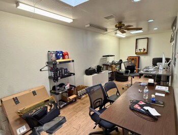 More Photos Of 712 S Hacienda Dr, Tempe Warehouse For Lease
