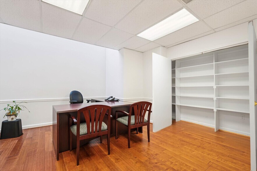 More Photos Of 9025 Shady Grove Ct, Gaithersburg Medical For Sale