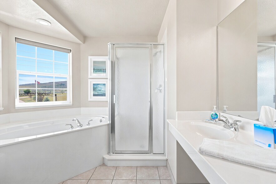 More Photos Of 40 Christa Circle cir, Garden City Specialty For Sale