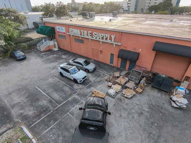 More Photos Of 5711 NE 14th Ave, Fort Lauderdale Warehouse For Lease