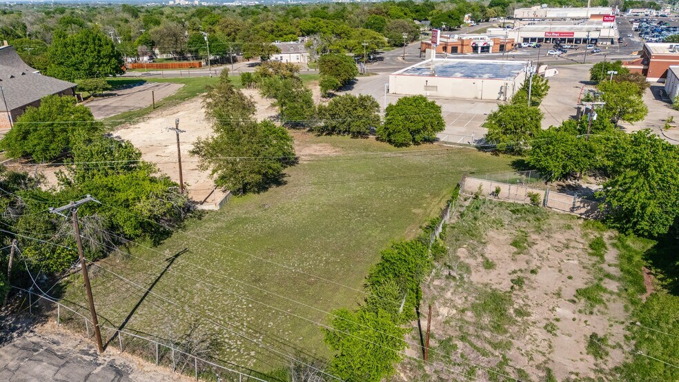 More Photos Of 720 N New Rd, Waco Land For Sale