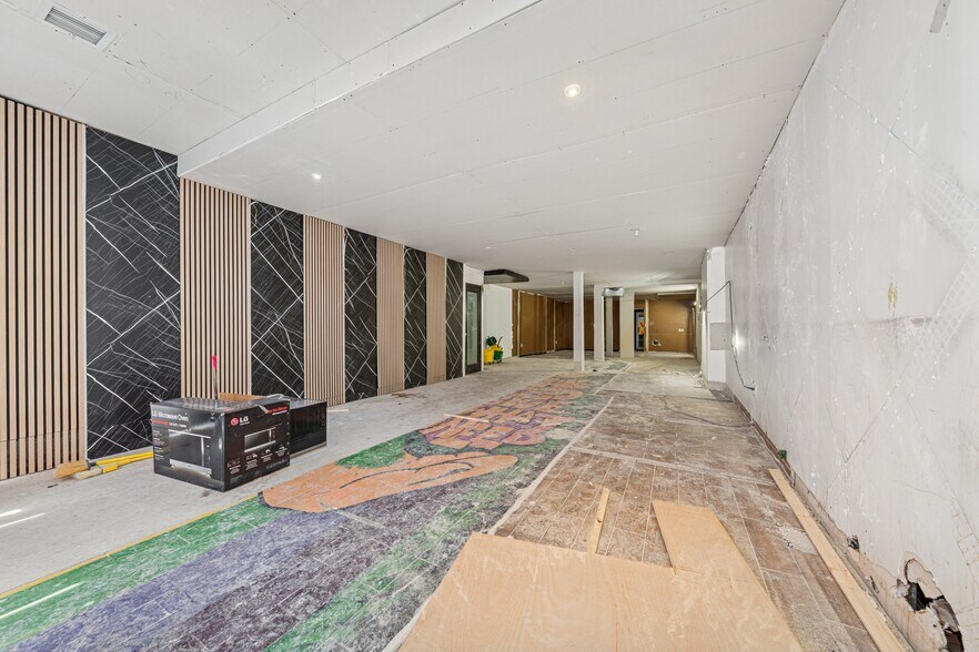 More Photos Of 163 Eighth Ave, New York Storefront Retail Residential For Lease