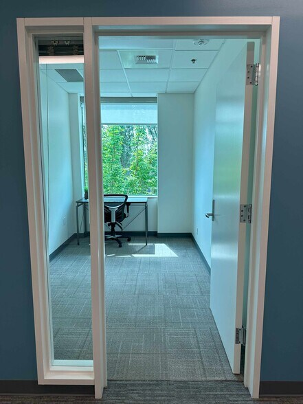 More Photos Of 600 Broadway, Seattle Medical For Lease