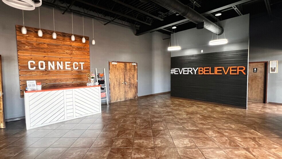More Photos Of 8625 Us Highway 51 N, Southaven Office For Sale