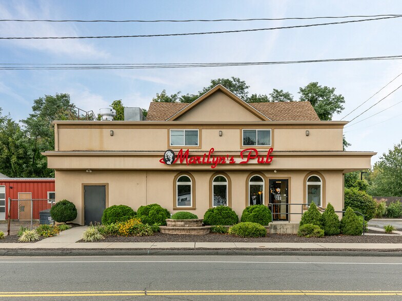 More Photos Of 388 Broad St, Bristol General Retail For Sale