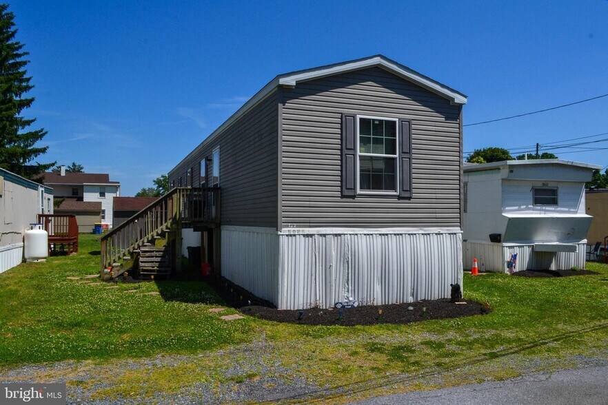 More Photos Of 122 State St, Middletown Manufactured Housing Mobile Home Park For Sale