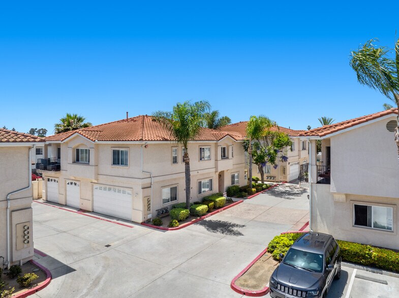 More Photos Of 242 Kennedy St, Chula Vista Apartments For Sale