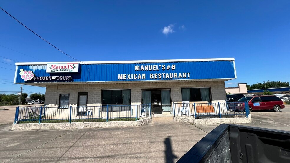 Primary Photo Of 13012 FM 529 Rd, Houston Restaurant For Lease