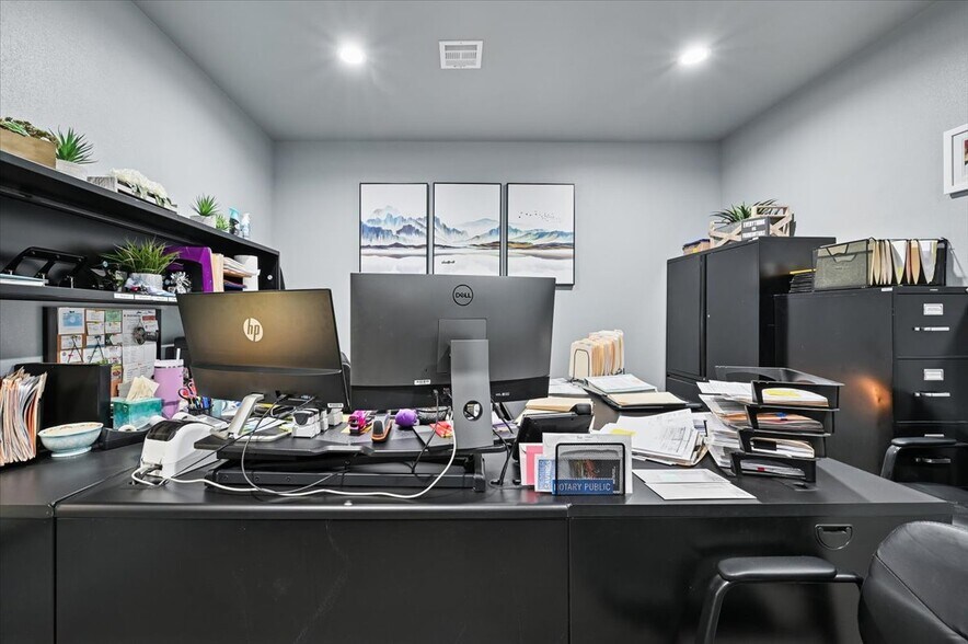 More Photos Of 22390 E 111th St, Broken Arrow Warehouse For Lease