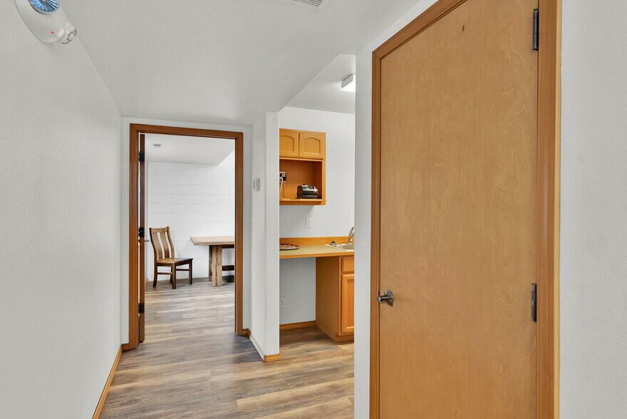 More Photos Of 11445 N Reed Rd, Hayden Warehouse For Sale