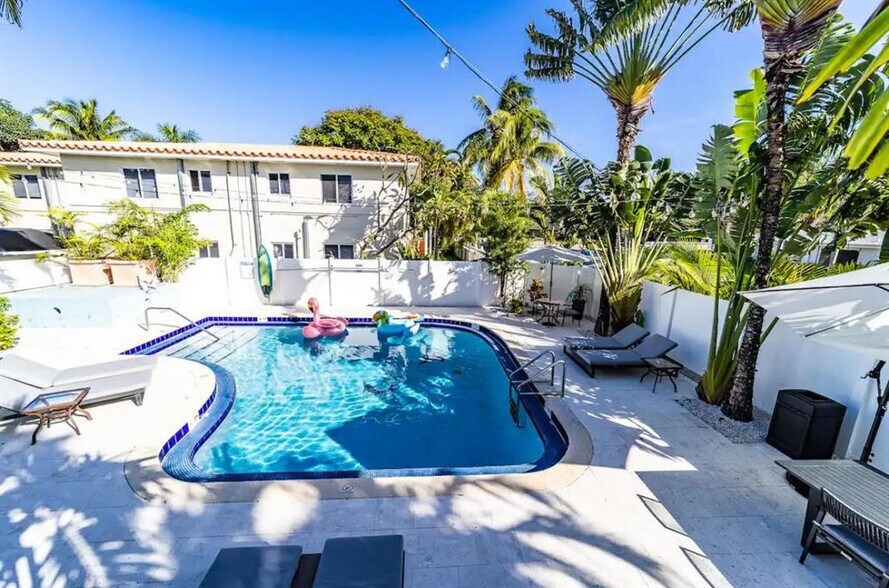 More Photos Of 2617 NE 13th Ct, Fort Lauderdale Apartments For Sale