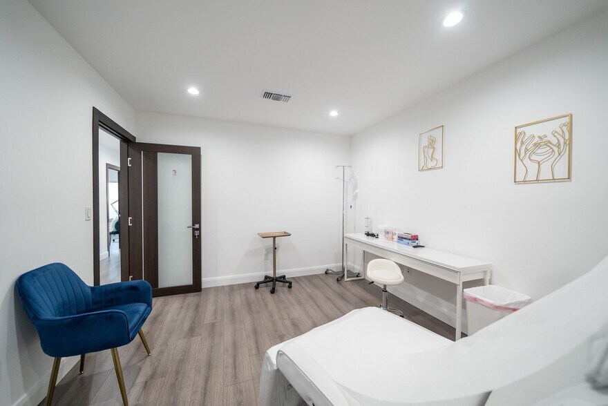 More Photos Of 2020 N Glenoaks Blvd, Burbank Medical For Lease