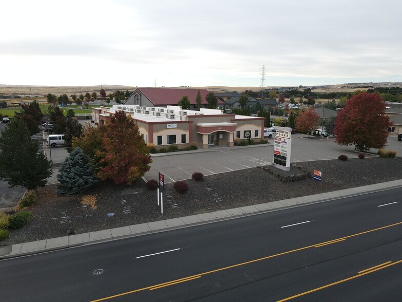 More Photos Of 10121 W Clearwater, Kennewick Office For Lease