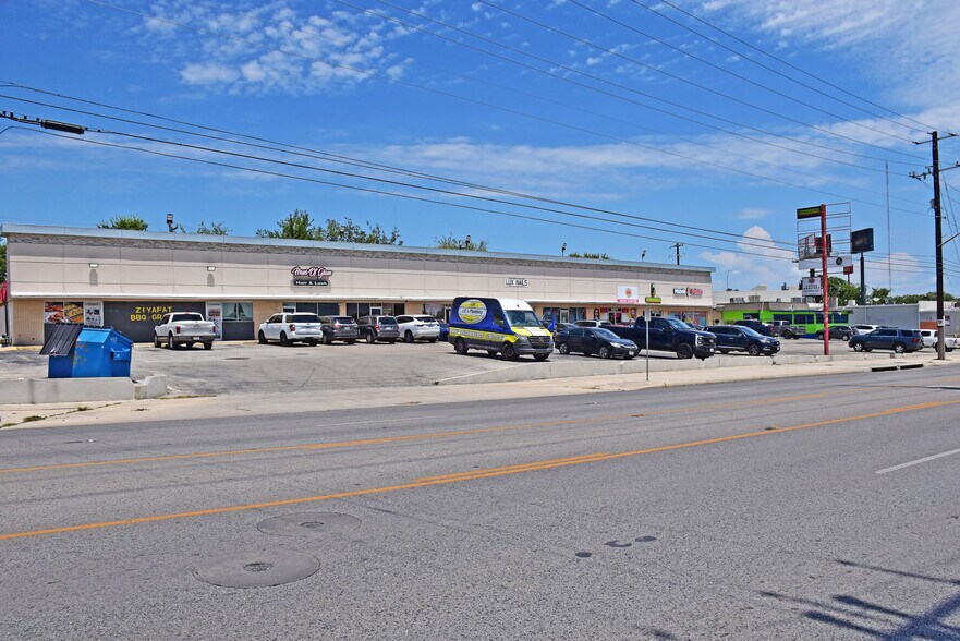 More Photos Of 6007-6023 Callaghan Rd, San Antonio Storefront For Sale