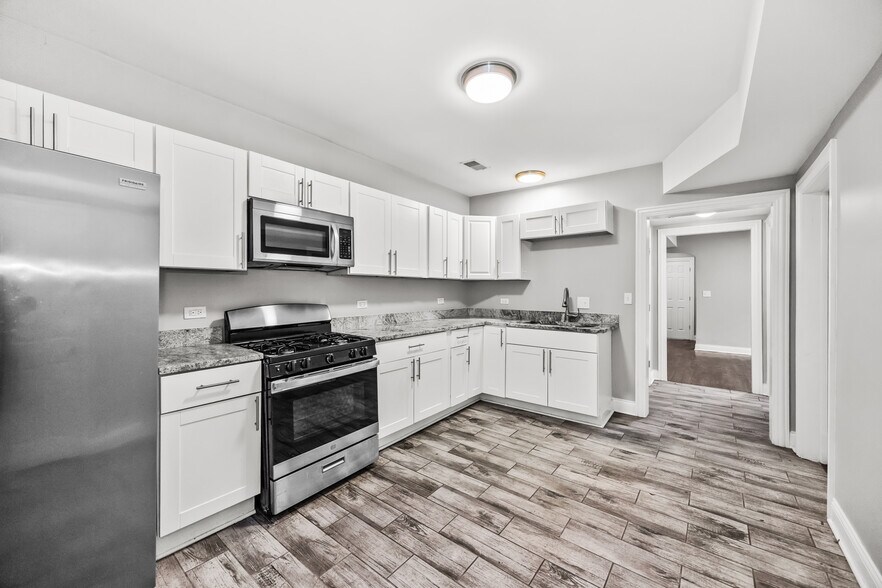 More Photos Of 2209 N Mango Ave, Chicago Apartments For Sale
