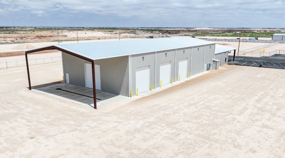More Photos Of 3001 County 1279 rd, Midland Warehouse For Lease