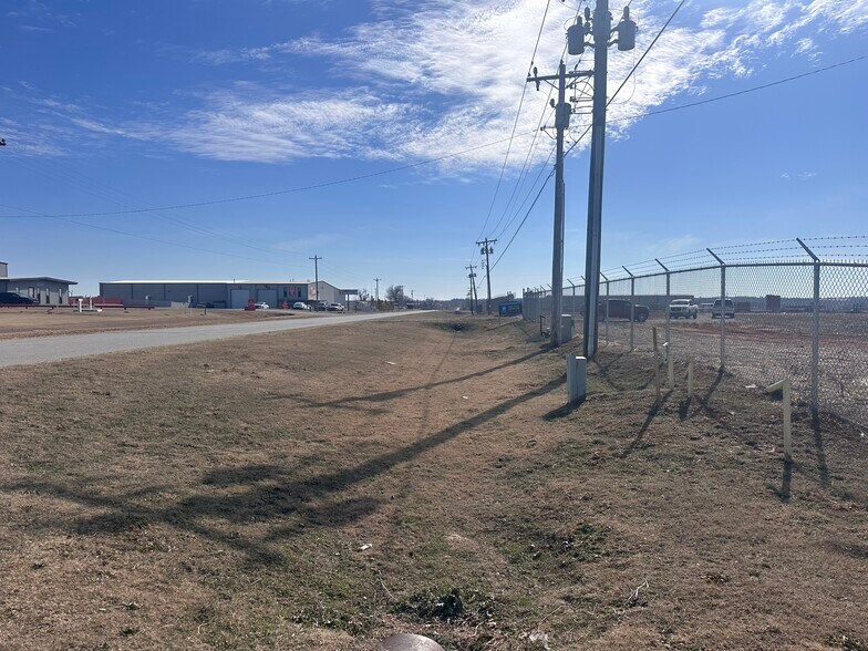 More Photos Of 13925 S Meridian Ave, Oklahoma City Industrial For Sale