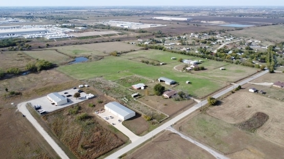 More Photos Of 1685 Melton Rd, Sanger Warehouse For Sale