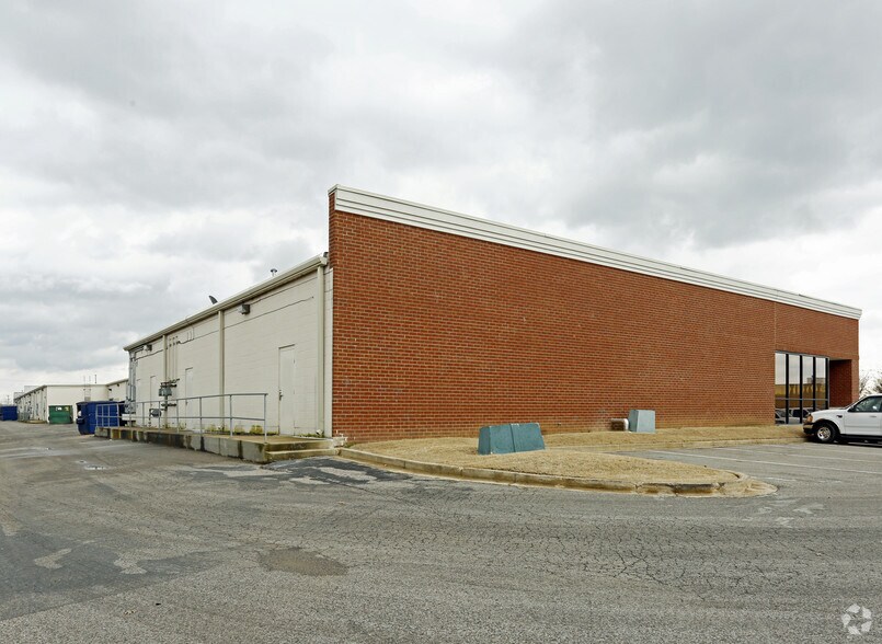 More Photos Of Highway 51 @ Wilkinville Rd, Millington Unknown For Lease
