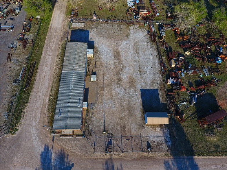 More Photos Of 320 S Taylor Rd, Watonga Warehouse For Sale