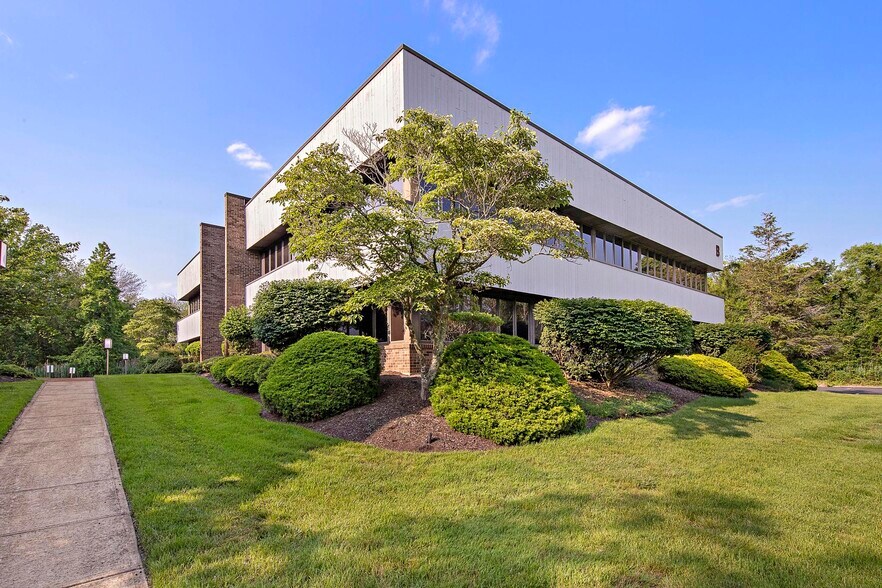 More Photos Of 257 Monmouth Rd, Oakhurst Medical For Sale