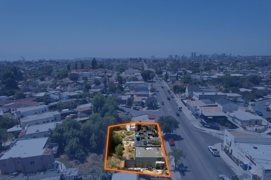 More Photos Of 3651 Ocean View Blvd, San Diego Storefront Retail Residential For Sale