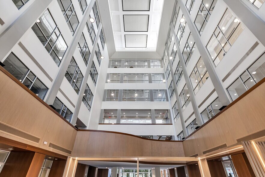More Photos Of 257 W Genesee St, Buffalo Office For Lease
