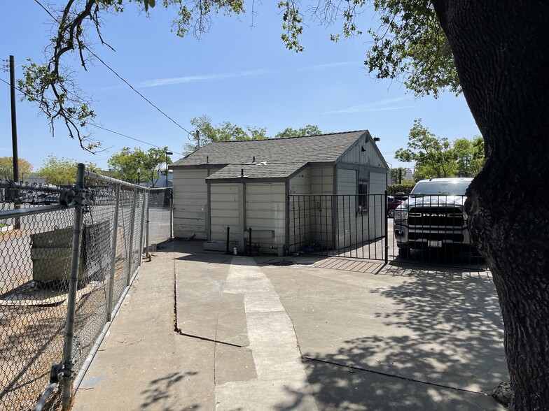 More Photos Of 2439 Rio Linda Blvd, Sacramento Apartments For Sale