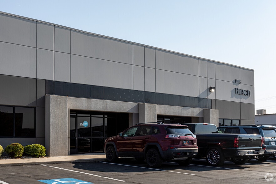 More Photos Of 1890 S Milestone Dr, Salt Lake City Light Manufacturing For Lease