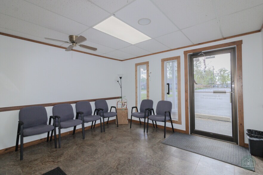 More Photos Of 3720 Wilbarger St, Vernon Flex For Sale