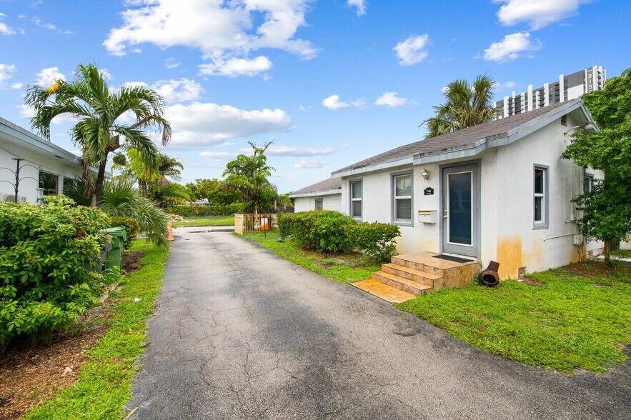 More Photos Of , Fort Lauderdale General Retail For Sale