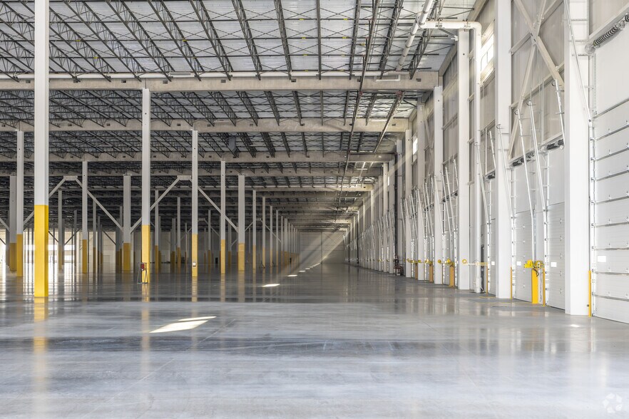 More Photos Of 198 Enterprise Blvd, Allenwood Unknown For Lease