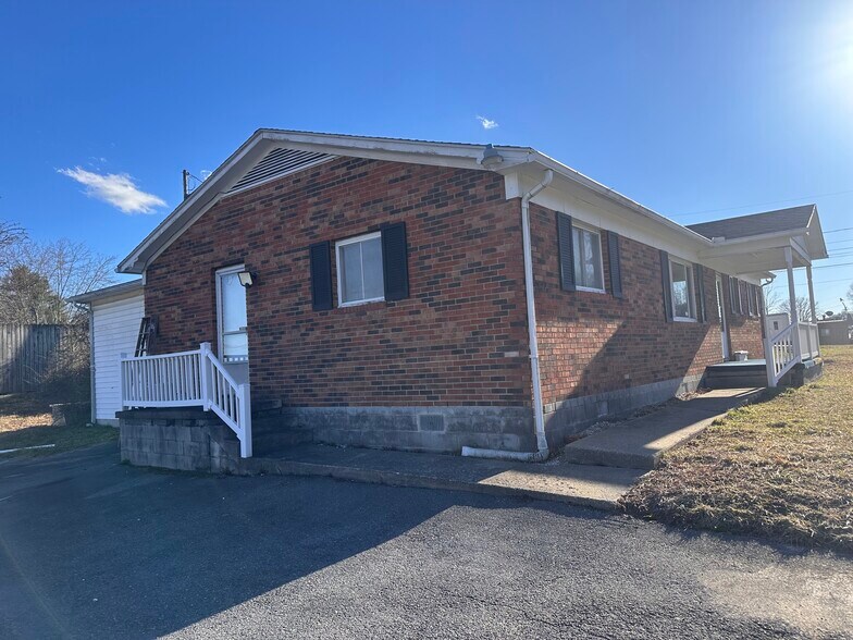 More Photos Of 346 Rural Acres Dr, Beckley Showroom For Sale