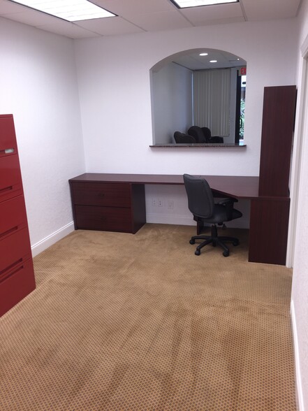 More Photos Of 2295 NW Corporate Blvd, Boca Raton Office Residential For Sale