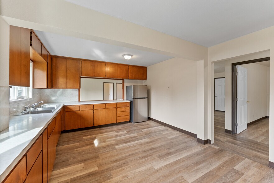 More Photos Of 132 NE Rifle Range St, Roseburg Apartments For Sale